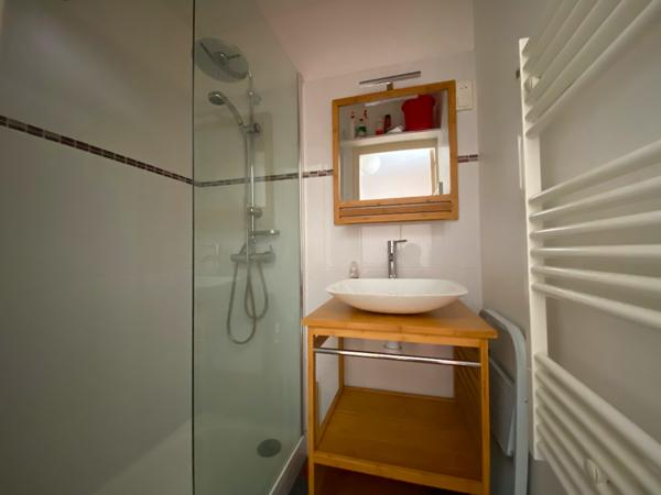 PONT ROUSSEAU : Appartement T2 meublé