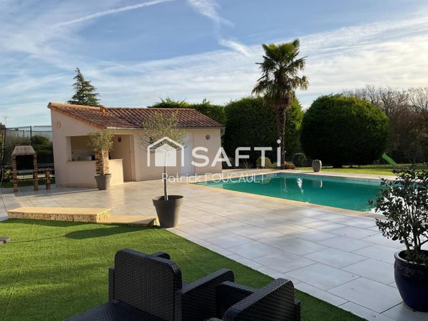 Grande Villa d'architecte scrupuleusement entretenue