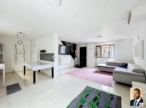 Quartier des Fleurs- Maison 7 pièces sur 325m² de terrain