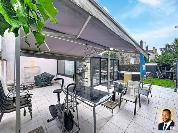 Quartier des Fleurs- Maison 7 pièces sur 325m² de terrain