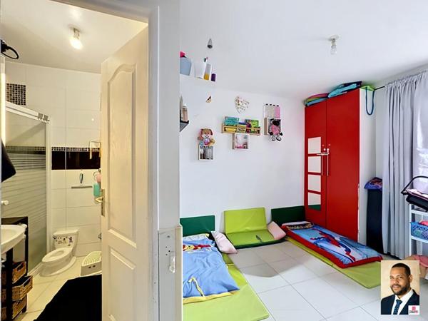 Quartier des Fleurs- Maison 7 pièces sur 325m² de terrain