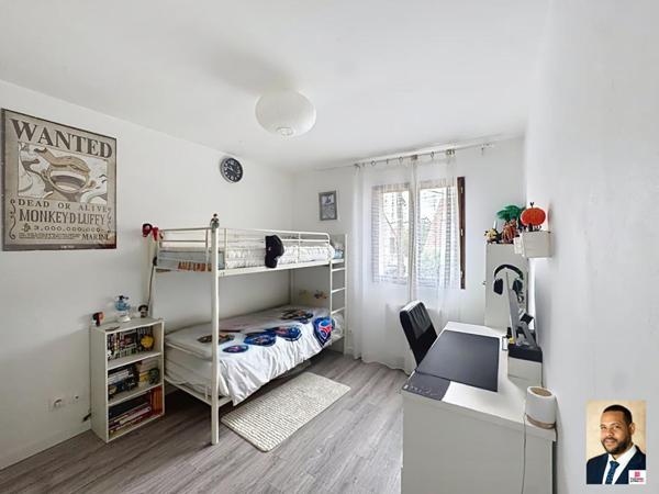 Quartier des Fleurs- Maison 7 pièces sur 325m² de terrain