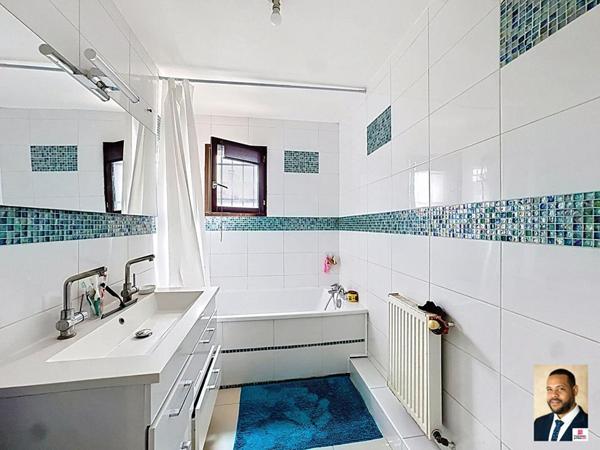 Quartier des Fleurs- Maison 7 pièces sur 325m² de terrain