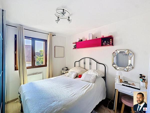 Quartier des Fleurs- Maison 7 pièces sur 325m² de terrain