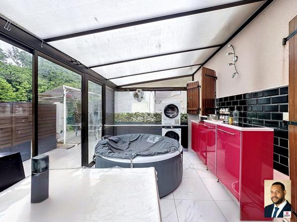 Quartier des Fleurs- Maison 7 pièces sur 325m² de terrain