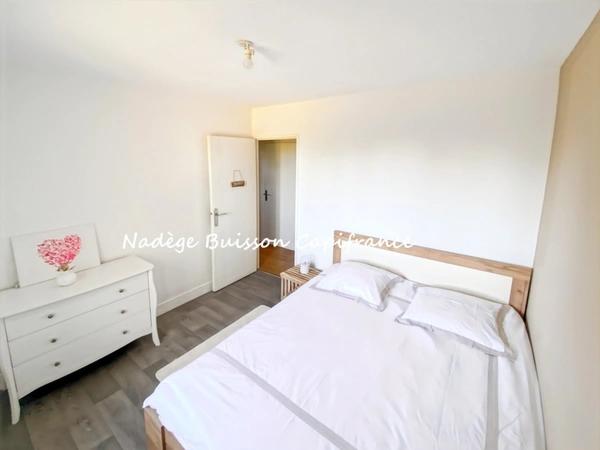 À vendre maison 4 pièces de 90 m² - BRUCOURT - Terrain de 5633 m²