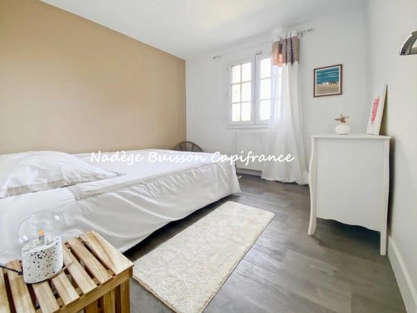 À vendre maison 4 pièces de 90 m² - BRUCOURT - Terrain de 5633 m²