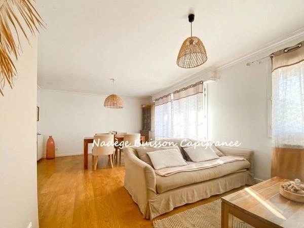 À vendre maison 4 pièces de 90 m² - BRUCOURT - Terrain de 5633 m²