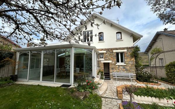 Maison à vendre    5 pièces • 120 m2 Saint-Rémy-lès-Chevreuse