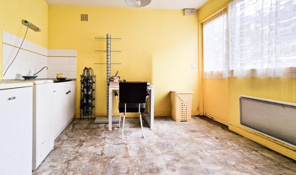 MURS COMMERCIAUX 48 M² – CAEN SECTEUR POLYCLINIQUE