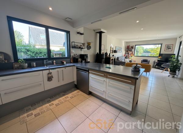 Vente
                Maison155 m² - 7 Pièces -
                    GRAND CHAMP (56390)