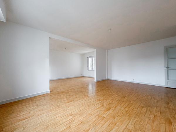 Appartement de type 4 avec 2 chambres (possibilité 3), ascenseur et garage en sous-sol, secteur Lafayette / Gare !à ANGERS