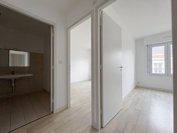Appartement de type 4 avec 2 chambres (possibilité 3), ascenseur et garage en sous-sol, secteur Lafayette / Gare !à ANGERS