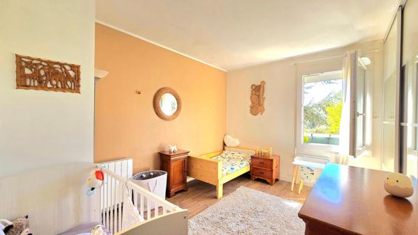 Maison à MONTMAGNY, 95360 - 7 pièces 163m²