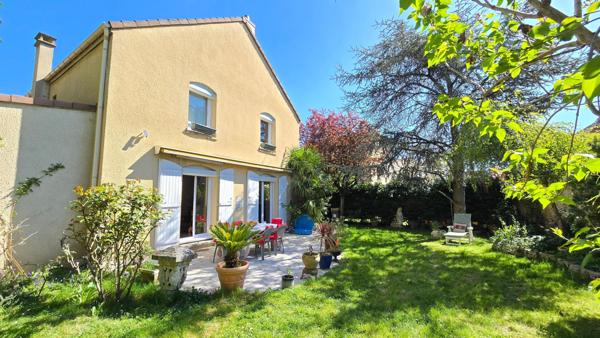 Maison à MONTMAGNY, 95360 - 7 pièces 163m²