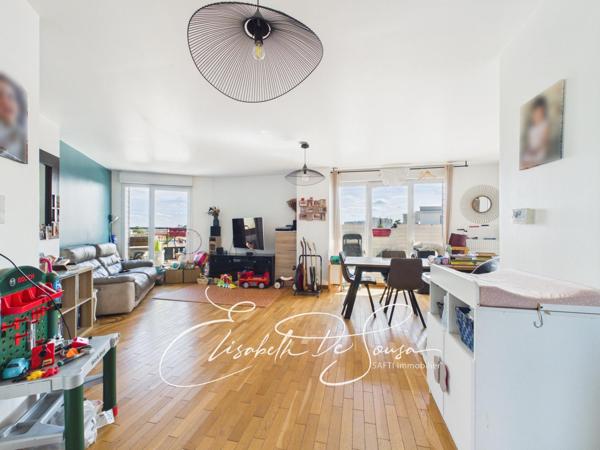 Maisons-Alfort – Dernier étage, 3 pièces avec trois terrasses et vue dégagée