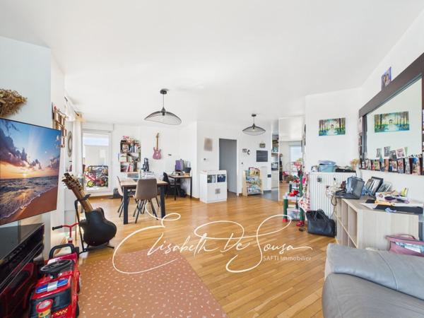 Maisons-Alfort – Dernier étage, 3 pièces avec trois terrasses et vue dégagée