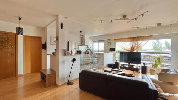 APPARTEMENT 5 PIÈCES 95M2 À ATHIS MONS, DERNIER ÉTAGE, SÉJOUR DOUBLE AVEC BALCON