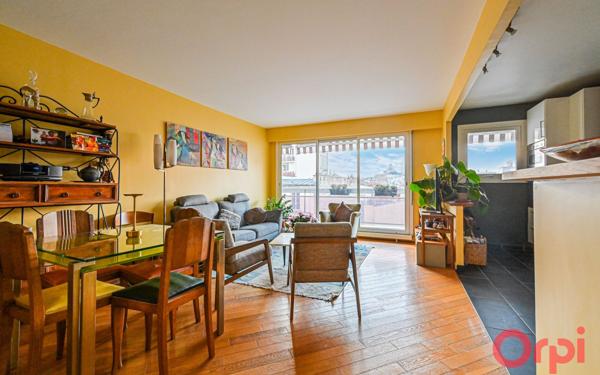 Appartement à vendre    3 pièces • 70 m2 Paris 18