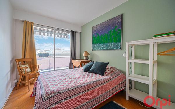 Appartement à vendre    3 pièces • 70 m2 Paris 18