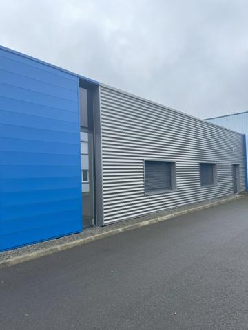 Ruaudin (72230) LOCAL CONTEMPORAIN USAGE COMMERCIAL OU TERTIAIRE