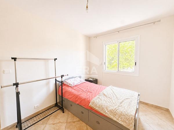 A vendre - Perpignan - Route des plages - Villa 4 faces - 4 chambres - Jardin - Piscine - Garage