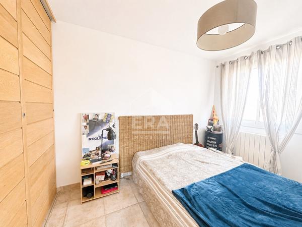 A vendre - Perpignan - Route des plages - Villa 4 faces - 4 chambres - Jardin - Piscine - Garage