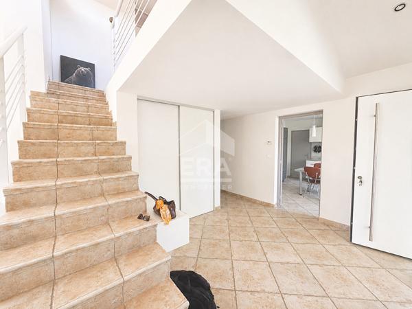 A vendre - Perpignan - Route des plages - Villa 4 faces - 4 chambres - Jardin - Piscine - Garage