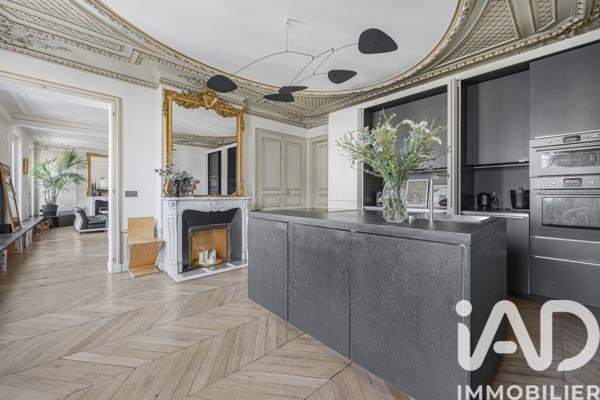 Appartement à vendre 3 pièces 110,57 m² Paris 10