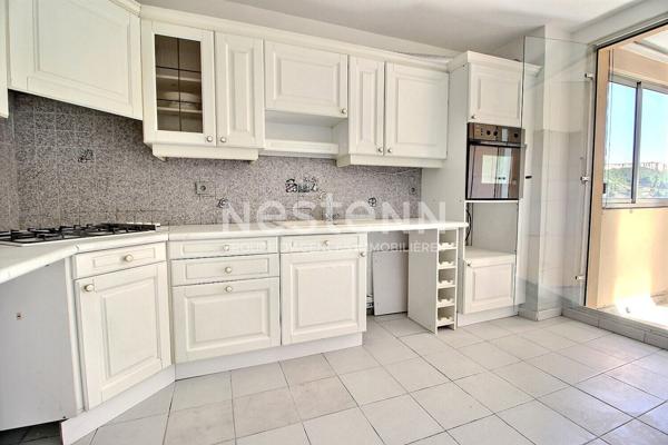 VITROLLES - Appartement 3 pièces 78 m2 avec cave, terrasse et loggia