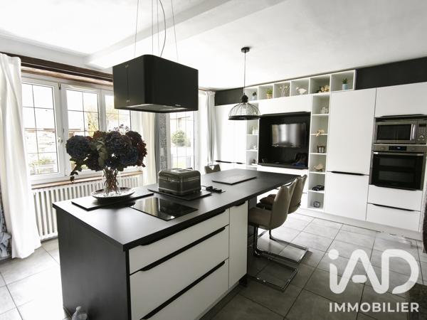 Maison à vendre 7 pièces 219 m² Pré-en-Pail-Saint-Samson