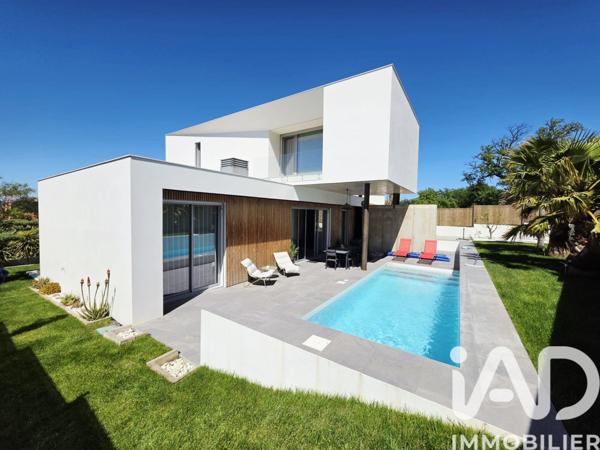 Maison à vendre 6 pièces 206 m² Perpignan