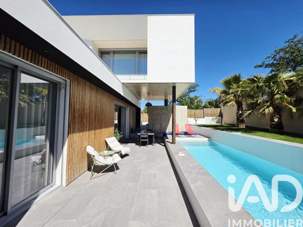Maison à vendre 6 pièces 206 m² Perpignan