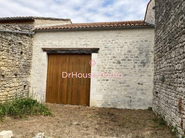 Bien immobilier à vendre 3 pièces de 320 m²