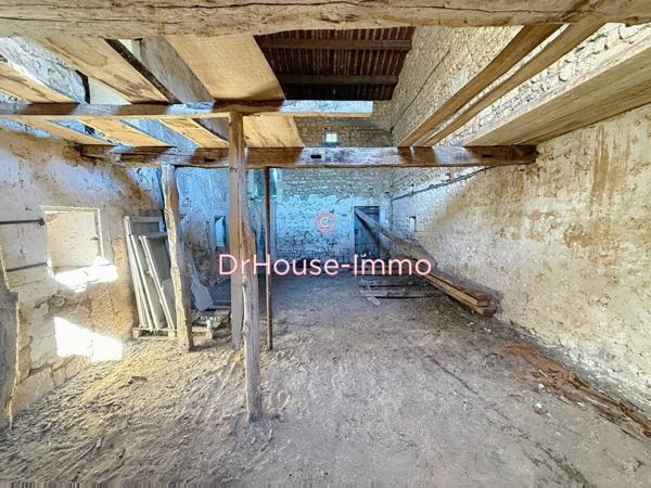 Bien immobilier à vendre 3 pièces de 320 m²