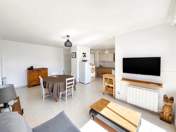 Appartement 2 pièces 53m2 avec garage et terrasse à BALARUC LES BAINS (34)