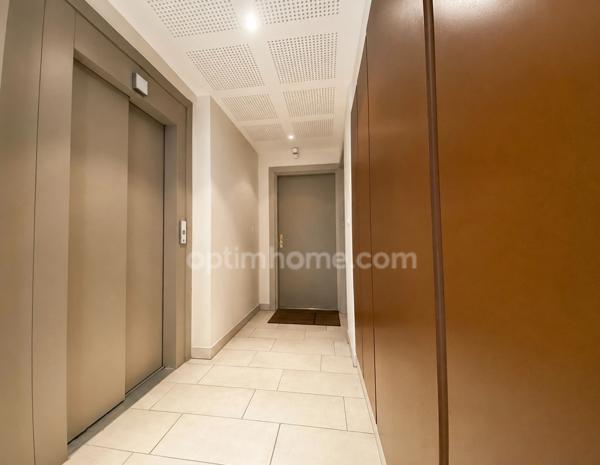 Appartement 2 pièces 53m2 avec garage et terrasse à BALARUC LES BAINS (34)