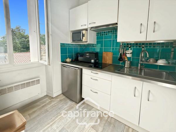 A vendre BORDEAUX/ Quartier St Genés Studio avec Grenier