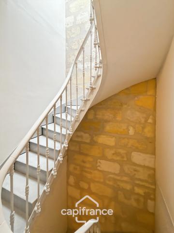 A vendre BORDEAUX/ Quartier St Genés Studio avec Grenier