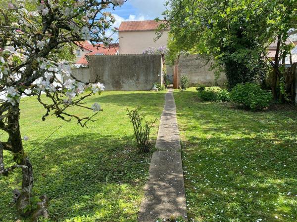 Maison à vendre à Lucé dans l'Eure-et-Loir (28110), ref : 493