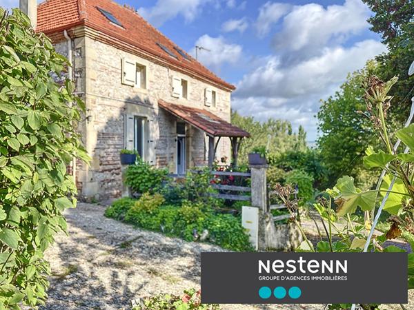 A VENDRE Le Temple Sur Lot  Magnifique propriete en pierre dans un cadre exceptionnel