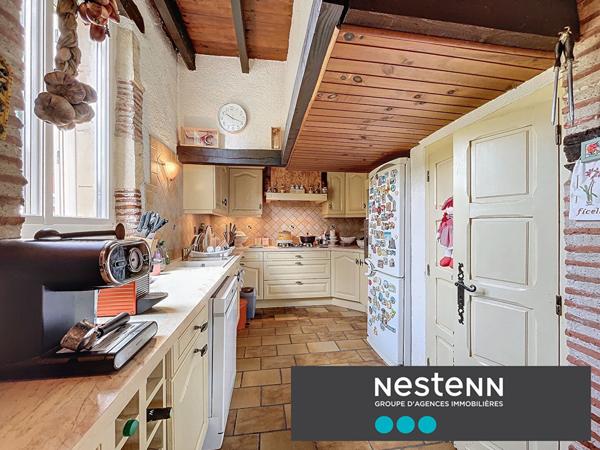 A VENDRE Le Temple Sur Lot  Magnifique propriete en pierre dans un cadre exceptionnel