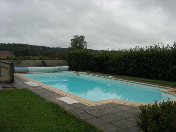 A LA COQUILLE (24) GRANDE MAISON D'ENVIRON 182 M² HABITABLES 4/5 CHAMBRES AVEC PISCINE ET DEPENDANCES SUR 6756 M² DE TERRAIN