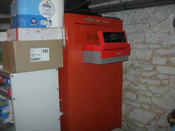 A LA COQUILLE (24) GRANDE MAISON D'ENVIRON 182 M² HABITABLES 4/5 CHAMBRES AVEC PISCINE ET DEPENDANCES SUR 6756 M² DE TERRAIN