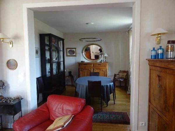 A LA COQUILLE (24) GRANDE MAISON D'ENVIRON 182 M² HABITABLES 4/5 CHAMBRES AVEC PISCINE ET DEPENDANCES SUR 6756 M² DE TERRAIN