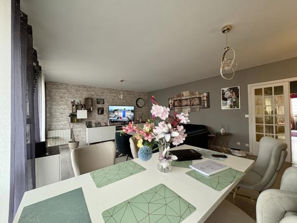 Saint-Étienne (42100) Bel appartement 3 chambres + balcon + garage double - Secteur Tréfilerie