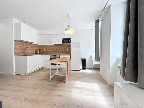 Valence hypercentre T2 meublé refait à neuf de 35.27 m2