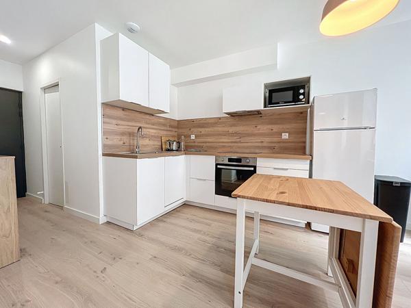 Valence hypercentre T2 meublé refait à neuf de 35.27 m2
