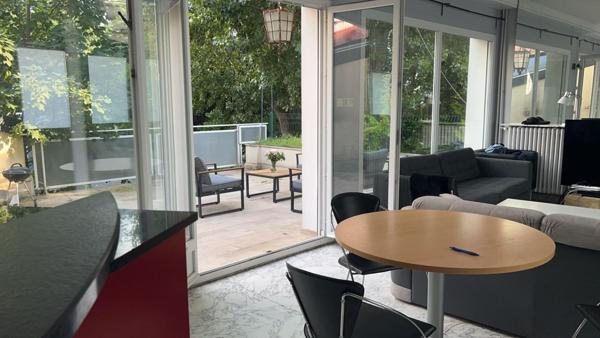 Petit immeuble avec extérieur