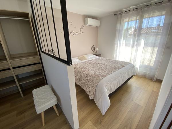 Sanary-sur-Mer (83110) Superbe T2 rénové au coeur de Sanary